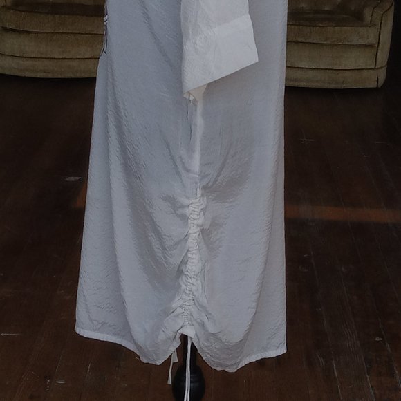 White with black embroidery patchwork detailing tunic top - Picture 4 of 9